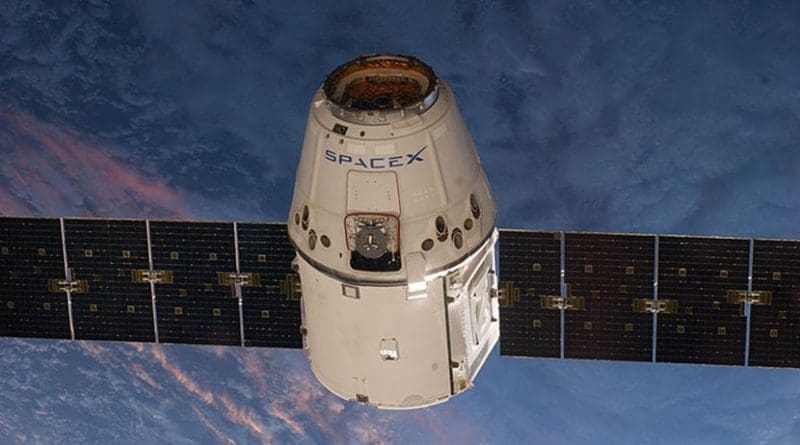 SpaceX CRS-3 Dragon spacecraft. Photo credit NASA/Expedition 39, Wikipedia Commons.