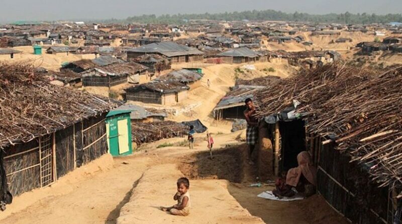 Rohingya's in Kutupalong Refugee Camp in Bangladesh. Photo taken by John Owens/VOA, Wikipedia Commons.