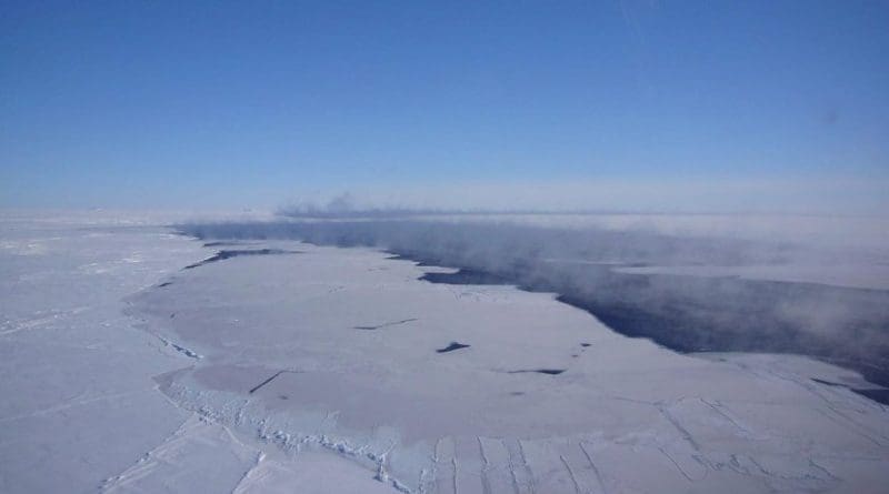 Aerial view of the polynya in the Southern Ocean. Credit Photo: Jan Lieser, ACE CRC, Australia