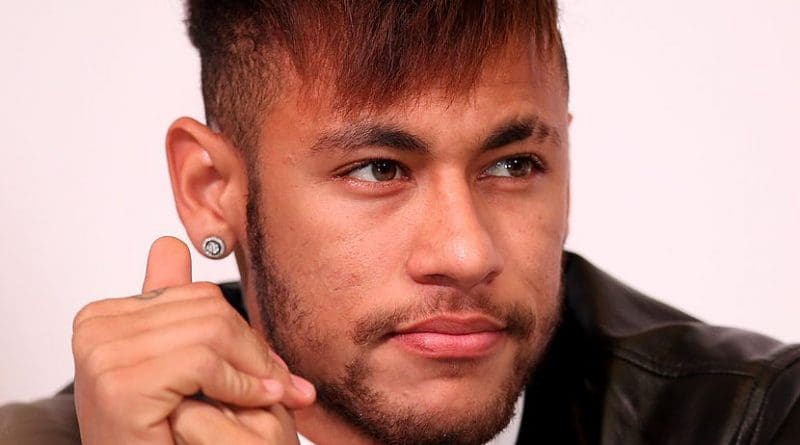 Neymar. Photo by Vinod Divakaran, Wikimedia Commons.
