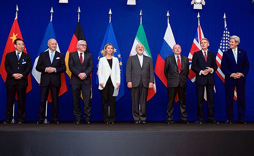 The ministers of foreign affairs of France, Germany, the European Union, Iran, the United Kingdom and the United States as well as Chinese and Russian diplomats announcing the framework for a Comprehensive agreement on the Iranian nuclear program (JCPOA) in Lausanne, 2 April 2015 Photo Credit: US State Department..