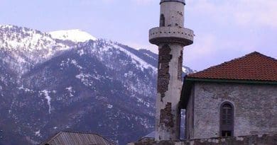 Mosque in Lurë, Albania. Photo by isaleal, Wikipedia Commons.