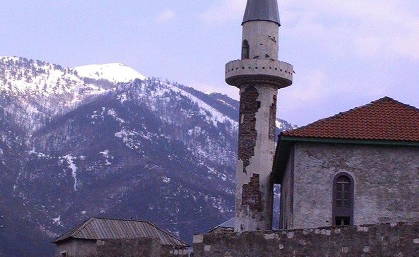 Mosque in Lurë, Albania. Photo by isaleal, Wikipedia Commons.