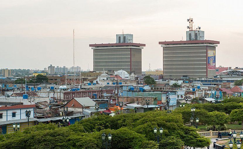 PDVSA Towers in downtown Maracaibo, Venezuela. Photo by The Photographer, Wikimedia Commons.