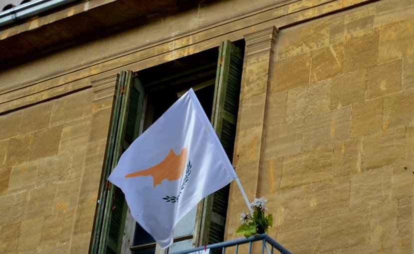 Flag of Cyprus. Photo by Nicosiaphotoinform, Wikimedia Commons.