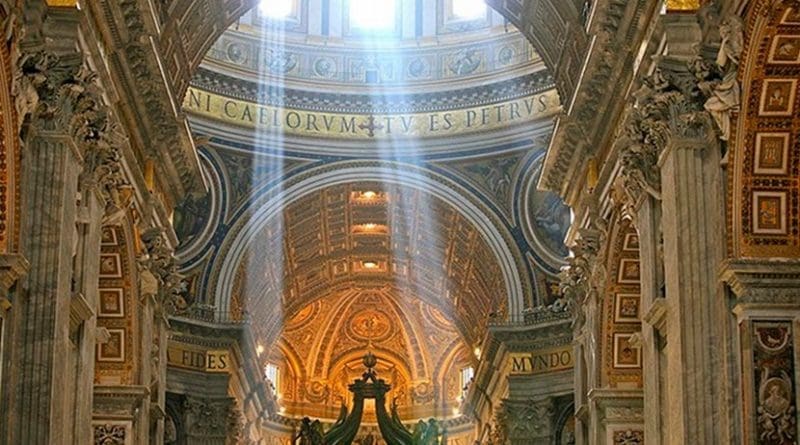 Crepuscular Rays at Noon in Saint Peter's Basilica, Vatican City. Photo by Alex Proimos, Wikimedia Commons.