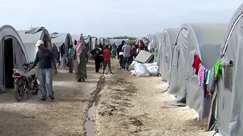 A refugee camp near the Syrian border at Suruç, Turkey. Photo Credit: VOA, Wikimedia Commons.