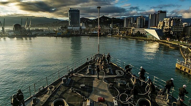 The USS Oak Hill in Batumi, March 17, 2018. Photo: U.S. Naval Forces Europe-Africa/ U.S. 6th Fleet