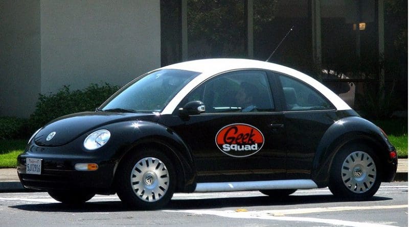A Geek Squad Volkswagen New Beetle. Photo by Coolcaesar, Wikimedia Commons.