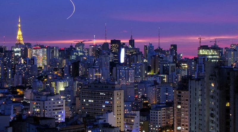 São Paulo, Brazil. Photo by Júlio Boaro, Wikipedia Commons.