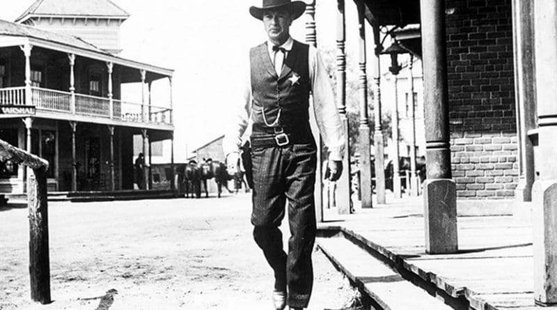 Gary Cooper in 'High Noon', 1952. From Everett Collection.