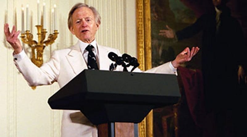 Tom Wolfe. White House Photo by Susan Sterner.