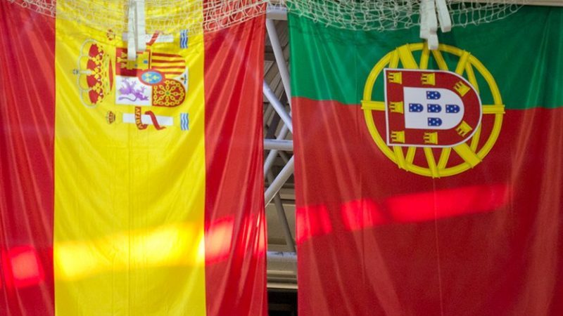 Flags of Spain and Portugal. Photo Credit: Carlos Delgado, Wikimedia Commons.