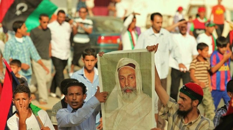 Libyans call for restoration of the monarchy. Photo Credit: ليبي صح via Wikimedia Commons.