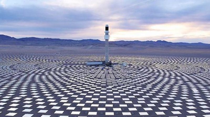 This is the Crescent Dunes CSP project with 10 hours of storage. Credit IMAGE@SolarReserve