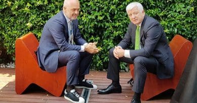 Albanian PM Edi Rama(left) and Montenegrin Pm Dusko Markovic. Photo: gov.me.