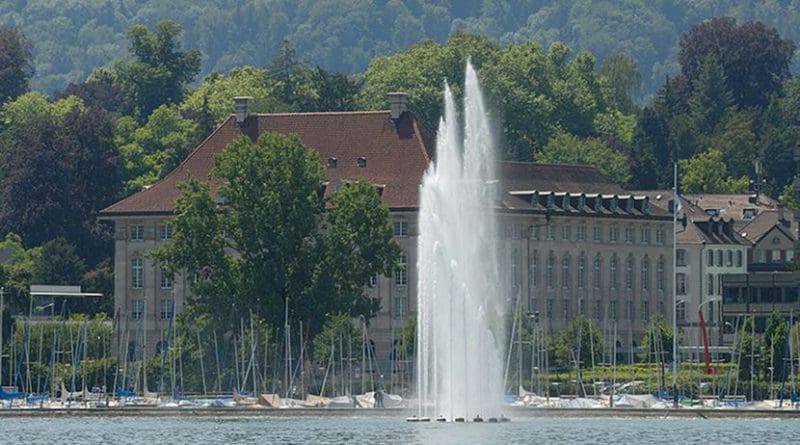 Swiss Re corporate headquarters at Mythenquai in Zurich. Photo Credit: Jochen Teufel, Wikimedia Commons.