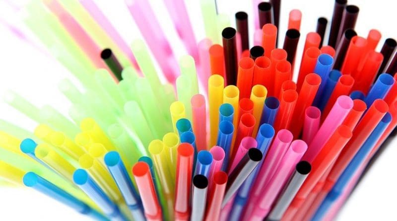plastic straws