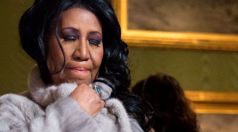 Aretha Franklin. Photo Credit: Aretha Franklin, White House, Wikipedia Commons.