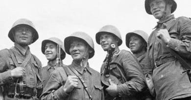 Soviet soldiers in World War II. Source: Wikimedia Commons.