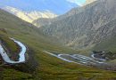 Road in Gilgit-Baltistan, Pakistan. Photo Credit: Jim Qara, Wikimedia Commons.