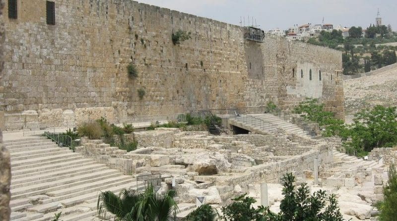 Eastern portion of the Southern Wall of the Temple Mount in Jerusalem. Photo Credit: Oren Rozen, Wikipedia Commons.