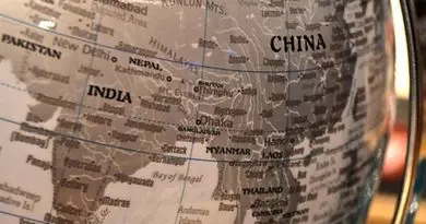 china nepal pakistan india globe map south asia