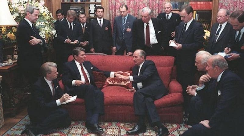 Summit in November 1985. Source: Wikimedia Commons.