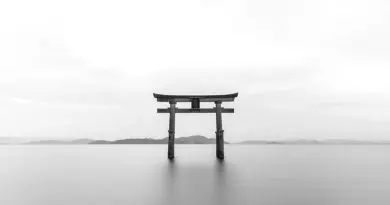 tori japanese shrine