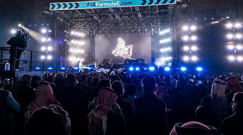 The crowds were entertained by nightly concerts ahead of the race Saturday. (Ziyad Alarfaj/Arab News)