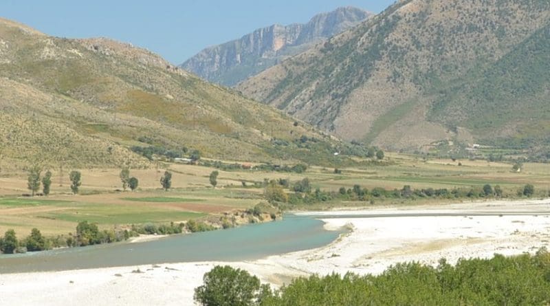 The Vjosa river in Albania. Photo Credit: Pudelek, Wikimedia Commons.