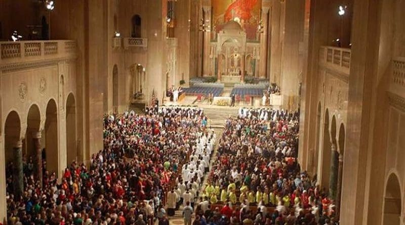 Mass celebrated inside the National Shrine of the Immaculate Conception in Washington, DC. CNA file photo