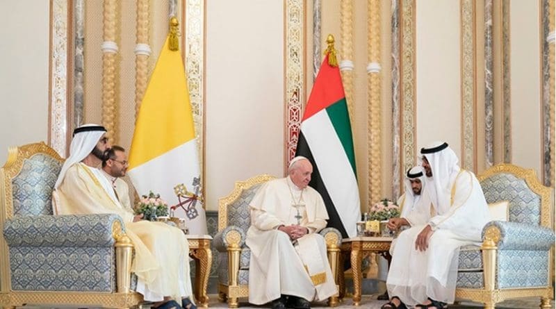 His Highness Sheikh Mohammed bin Rashid, His Highness Sheikh Mohamed bin Zayed with Pope Francis. Photo Credt: UAE's Ministry of Foreign Affairs