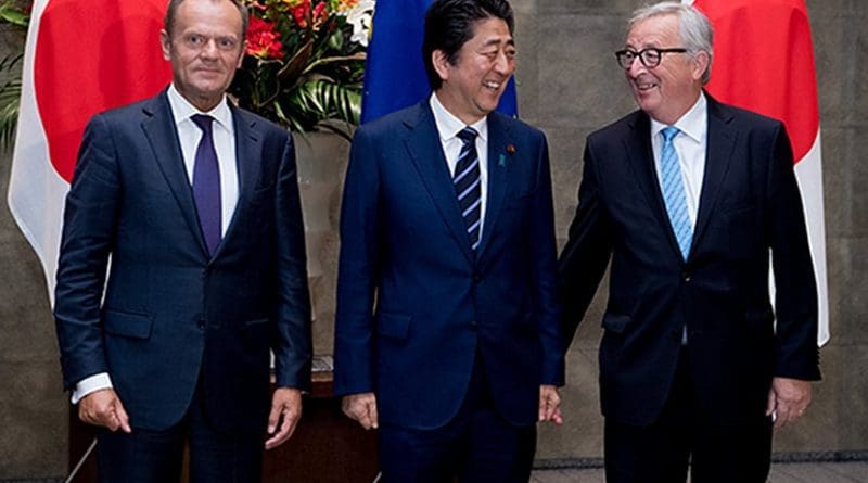Donald Tusk, Shinzō Abe and Jean-Claude Juncker at the EU-Japan Summit (2018). Photo: Etienne Ansotte / © European Union, 2018.