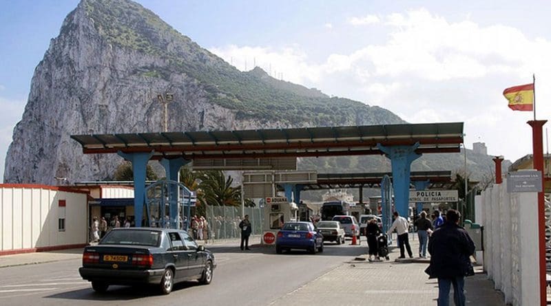 Spain-Gibraltar border. Photo Credit: Arne Koehler, Wikipedia Commons