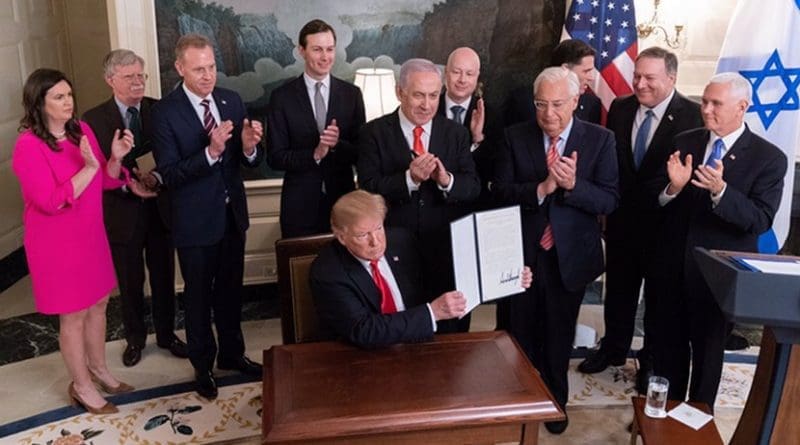 US President Donald Trump recognizes Israel's sovereignty of the Golan Heights in presence of Benjamin Netanyahu and Mike Pence. Photo Credit: White House