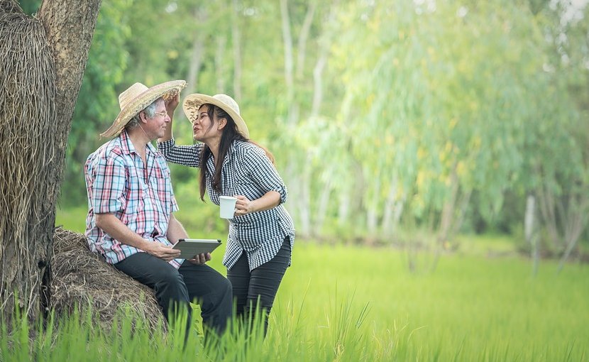 retirement couple elderly