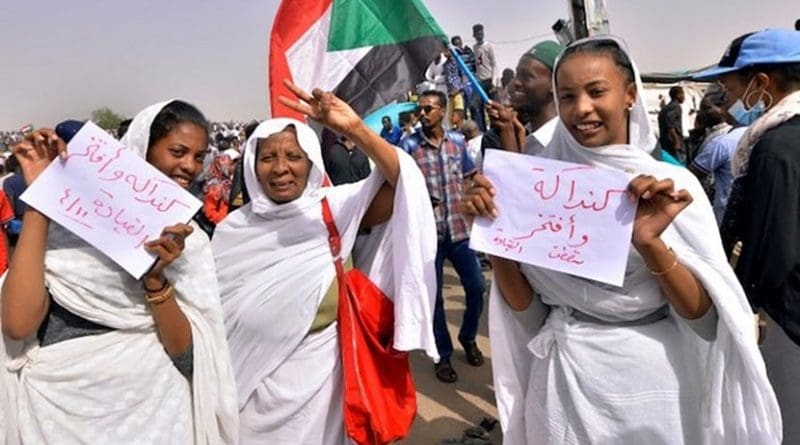 Sudanese women preparing songs to celebrate ouster of O. al-Bashir