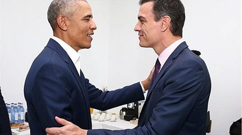 Former US President Barack Obama with Spain's Prime Minister Pedro Sánchez. Photo Credit: Pool Moncloa/Fernado Calvo