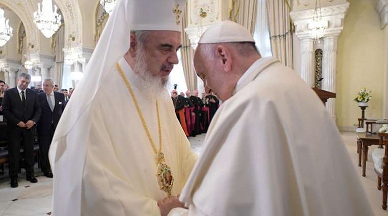 Pope Francis speaks with Romanian Orthodox Patriarch Daniel in Bucharest May 31, 2019. Credit: Vatican Media.