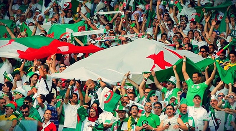 Algerian soccer fans