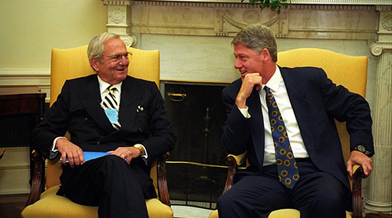 Lee Iacocca meets with President Bill Clinton. Photo Credit: Ralph Answang for the White House; photo archived in Clinton Presidential Library, Wikipedia Commons