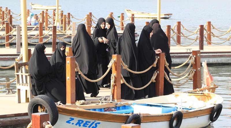 Muslim women in Istanbul, Turkey