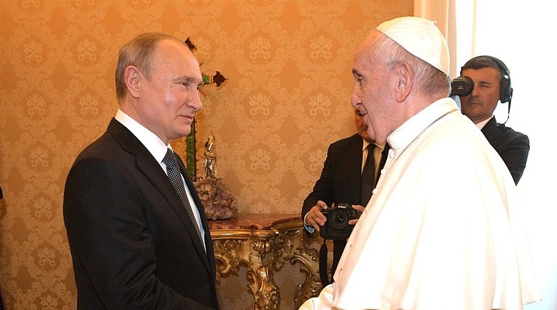 Russia's President Vladimir Putin meets Pope Francis at Vatican. Photo Credit: Kremlin.ru