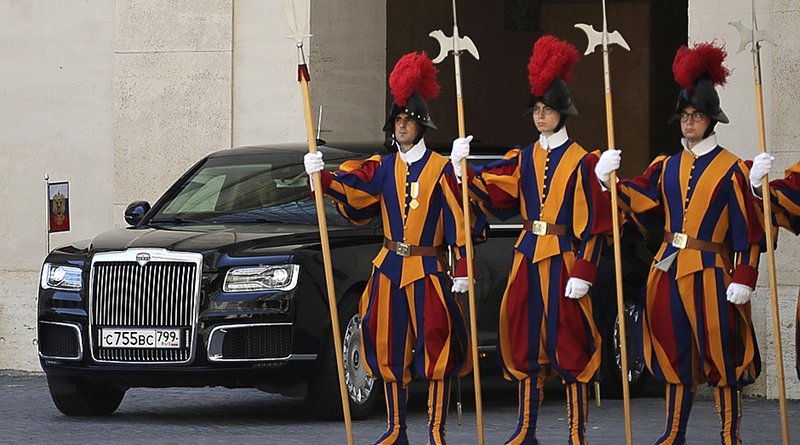 Swiss Guard at Vatican. Photo Credit: Kremlin.ru