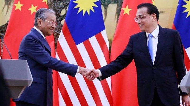 Malaysian Prime Minister Mahathir Mohamad and China's Premier Li Keqiang. File Photo: Tasnim News Agency