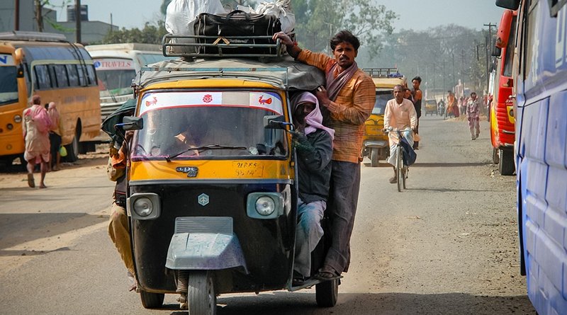 india road transportation taxi rickshaw