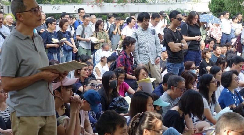 Some of the Hong Kong Catholics attending the prayer service. (UCA News photo)