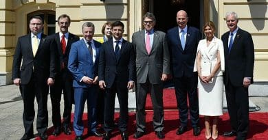 Lieutenant Colonel Alexander Vindman (far left) at the 2019 inauguration of Ukrainian president Volodymyr Zelensky. Photo Credit: Mykola Lazarenko / The Presidential Administration of Ukraine, Wikipedia Commons