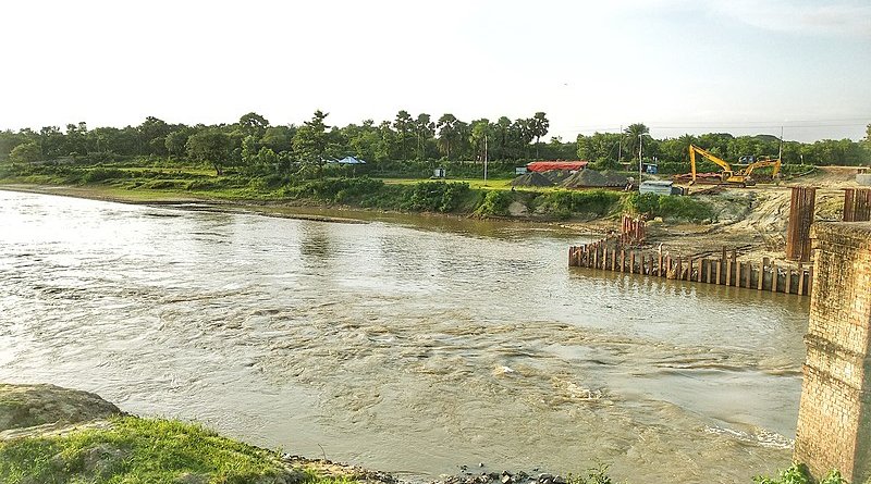 The Gumti River. Photo Credit: Shahidul Hasan Roman, Wikipedia Commons